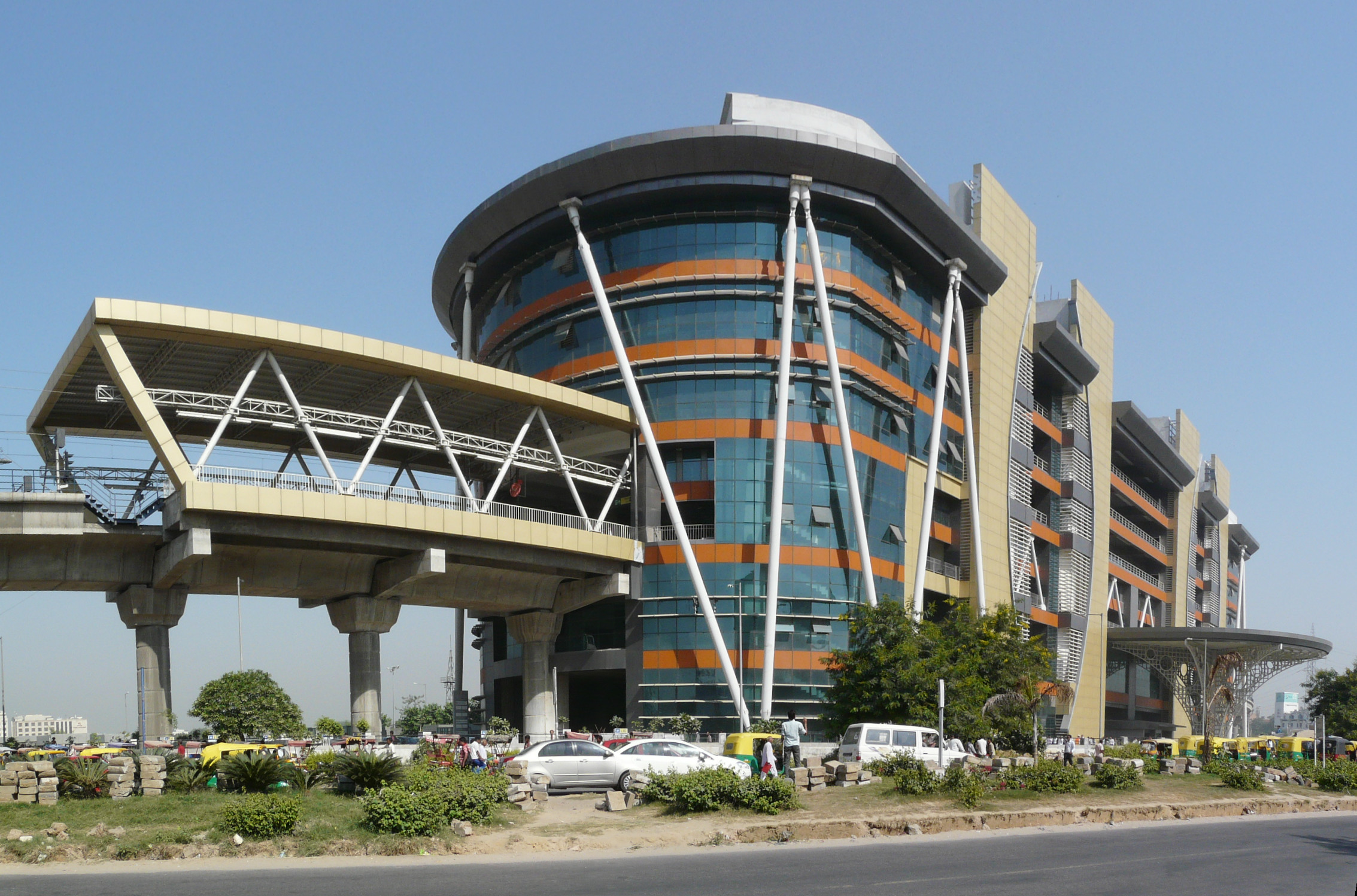 HOTEL LEISURE
